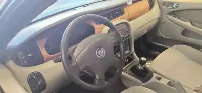 Здавання транспортного засобу jaguar x-type 2.5 v6 року 2002 потужний 