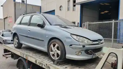 Veículo de Sucata PEUGEOT 206 BERLINA Play Station 2 do ano 2003 alimentado RHYDW10TD