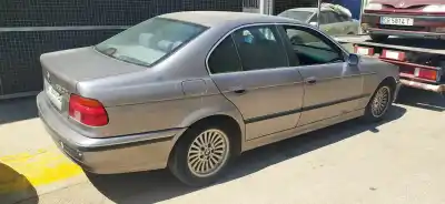 Veicolo di demolizione bmw serie 5 berlina (e39) 530d dell'anno 2000 alimentato m57d30