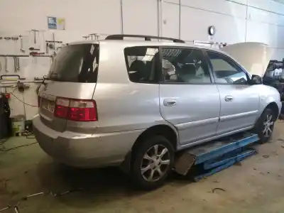 Vehicul casat kia carens 1.6 lx al anului 2006 alimentat s6d