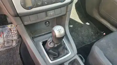 Veículo de Sucata ford focus berlina (cap) ambiente (d) do ano 2005 alimentado g6da