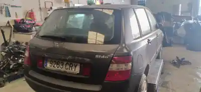 Veículo de Sucata fiat stilo multi wagon (192) 1.6 16v do ano 2004 alimentado 182b6000