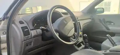 Здавання транспортного засобу renault laguna ii (bg0) dynamique року 2003 потужний f9q750