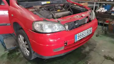 Veicolo di demolizione opel                                               astra g berlina                                                                                                                                                                                                                                            sport                                                                                                                                                                                                                                                      dell'anno 2000 alimentato x20xev