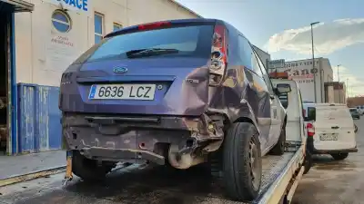 Veículo de Sucata ford fiesta (cbk) 1.6 tdci cat do ano 2006 alimentado hhja