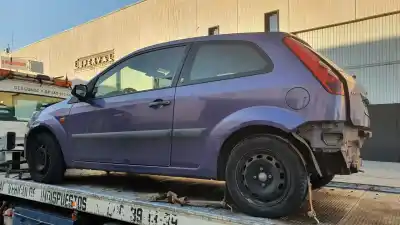 Veículo de Sucata ford fiesta (cbk) 1.6 tdci cat do ano 2006 alimentado hhja
