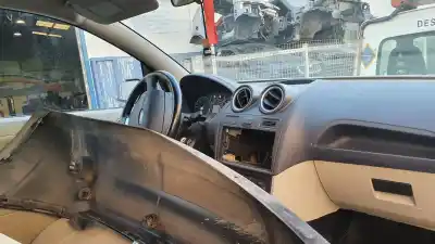 Veículo de Sucata ford fiesta (cbk) 1.6 tdci cat do ano 2006 alimentado hhja