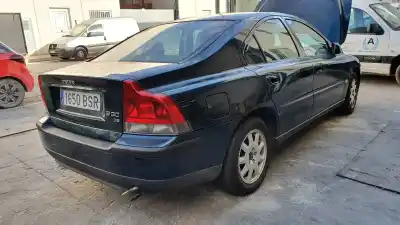 Sloopvoertuig volvo s60 berlina 2.4 d van het jaar 2002 aangedreven d5244t