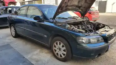 Sloopvoertuig volvo s60 berlina 2.4 d van het jaar 2002 aangedreven d5244t