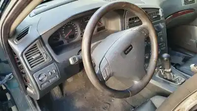 Sloopvoertuig volvo s60 berlina 2.4 d van het jaar 2002 aangedreven d5244t