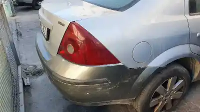 Veicolo di demolizione ford mondeo berlina (ge) ghia dell'anno 2001 alimentato d6ba