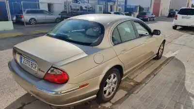 Veicolo di demolizione jaguar s-type 3.0 v6 24v cat dell'anno 2000 alimentato ajv6