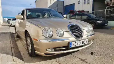 Veicolo di demolizione jaguar s-type 3.0 v6 24v cat dell'anno 2000 alimentato ajv6