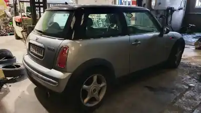 Здавання транспортного засобу mini mini (r50,r53) cooper року 2002 потужний w10b16ag