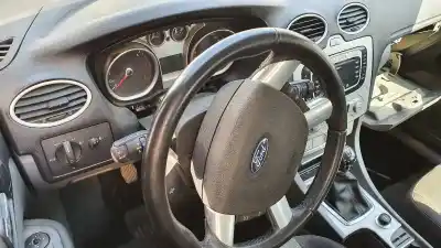 Véhicule à la ferraille ford focus lim. (cb4) trend de l'année 2009 alimenté g8db