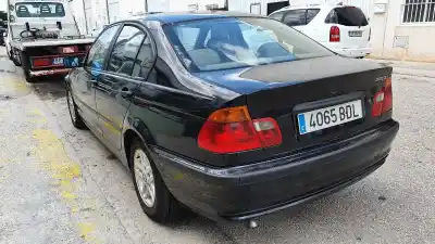 Veículo de Sucata bmw serie 3 berlina (e46) 320d do ano 2000 alimentado m47d20