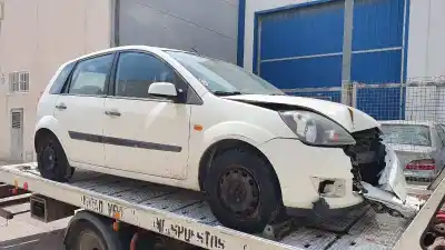 Veículo de Sucata FORD FIESTA (CBK) Trend do ano 2005 alimentado FXJA