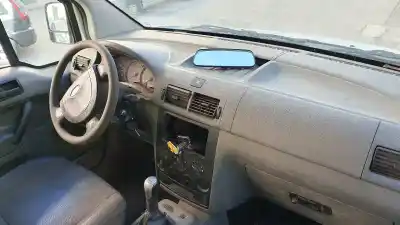 Здавання транспортного засобу ford tourneo connect (tc7) kombi corta року 2005 потужний bhpa