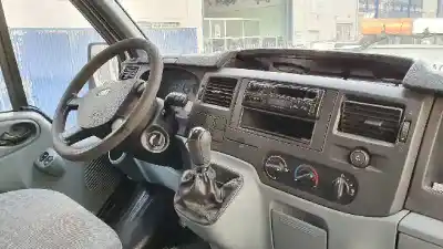 Здавання транспортного засобу ford transit combi ´06 ft 300 largo року 2007 потужний qvfa