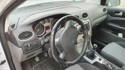 Véhicule à la ferraille ford focus lim. (cb4) trend de l'année 2009 alimenté g8db