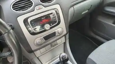 Véhicule à la ferraille ford focus lim. (cb4) trend de l'année 2009 alimenté g8db