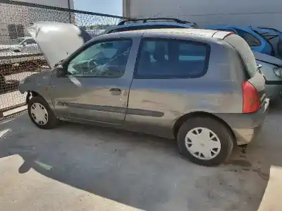 Утилизация автомобиля RENAULT CLIO II FASE I (B/CBO) 1.2 года 1998 питание G-D7F