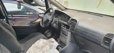 Verschrottungsfahrzeug opel zafira a elegance des jahres 2004 angetrieben y20dth