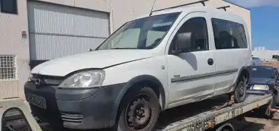 Sloopvoertuig OPEL COMBO 1.6 CAT (Z 16 SE / L55) van het jaar 2003 aangedreven Z16SE