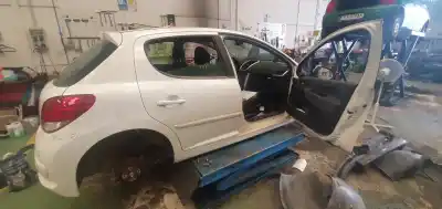 Veículo de Sucata peugeot 207 xs pack do ano 2009 alimentado 5fsep6c