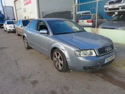 Veículo de Sucata audi a4 avant (8e) 1.9 tdi (96kw) do ano 2003 alimentado avf