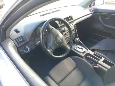 Veículo de Sucata audi a4 avant (8e) 1.9 tdi (96kw) do ano 2003 alimentado avf