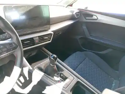 Vehicul casat seat leon (kl1) dpc al anului 2022 alimentat dpc