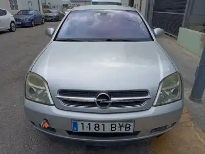 Veicolo di demolizione OPEL VECTRA C BERLINA  dell'anno 2002 alimentato Z22SE