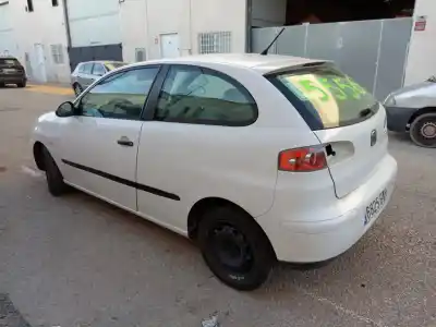 Veículo de Sucata seat                                               ibiza (6l1)                                                                                                                                                                                                                                                *                                                                                                                                                                                                                                                          do ano 2002 alimentado azq