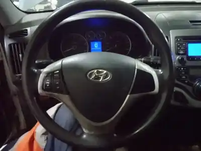 Sloopvoertuig hyundai i30 (gd) classic van het jaar 2008 aangedreven d4fb