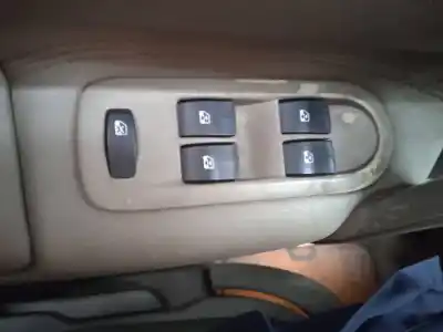 Veículo de Sucata renault scenic ii grand confort authentique do ano 2006 alimentado m9r700