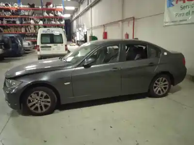 Veículo de Sucata bmw serie 3 berlina (e90) 320d do ano 2007 alimentado n47d20a