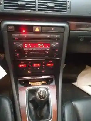 Veículo de Sucata audi a4 avant (8e) 2.7 v6 24v tdi do ano 2006 alimentado bpp