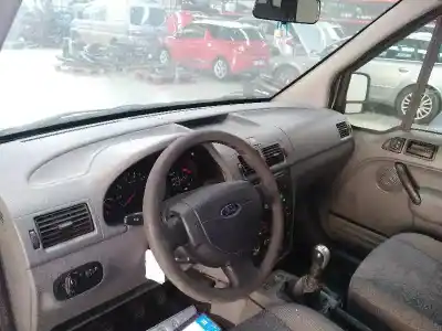 Veículo de Sucata ford tourneo connect (tc7) familiar do ano 2006 alimentado hcpa