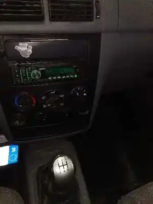 Veículo de Sucata ford tourneo connect (tc7) familiar do ano 2006 alimentado hcpa