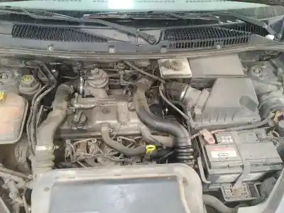 Veículo de Sucata ford tourneo connect (tc7) familiar do ano 2006 alimentado hcpa