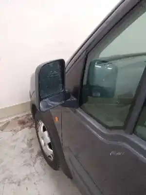 Veículo de Sucata ford tourneo connect (tc7) familiar do ano 2006 alimentado hcpa