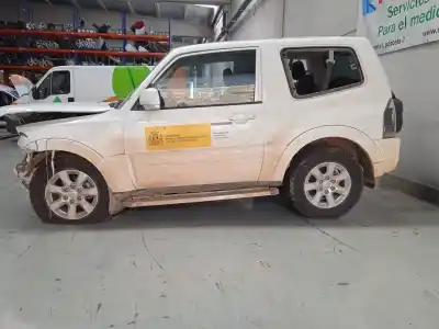 Veículo de Sucata mitsubishi montero (v80/v90) 3.2 di-d cat do ano 2016 alimentado 4m41