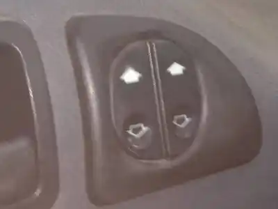 Veículo de Sucata ford tourneo connect (tc7) kombi corta do ano 2007 alimentado r2pa