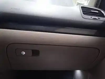 Vehicul casat volkswagen golf vi (5k1) advance al anului 2009 alimentat cbdc