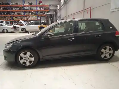 Veículo de Sucata VOLKSWAGEN GOLF VI (5K1) Advance do ano 2009 alimentado CBDC