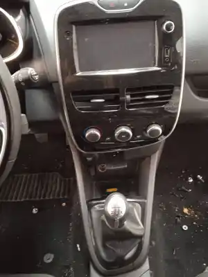 Veículo de Sucata renault clio iv limited do ano 2016 alimentado k9k628