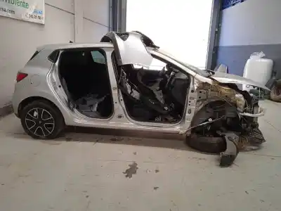Veículo de Sucata renault clio iv limited do ano 2016 alimentado k9k628