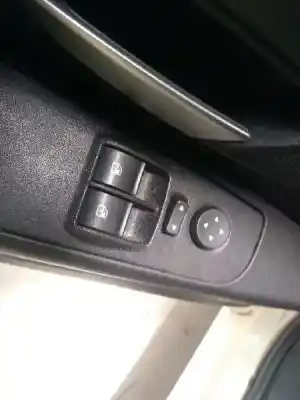 Veículo de Sucata fiat punto (evo) (199) dynamic do ano 2009 alimentado 199a2000