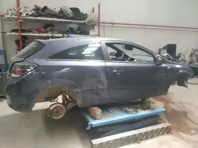 Здавання транспортного засобу opel astra gtc cosmo року 2006 потужний z17dth